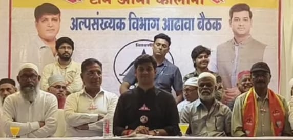 Promises to solve other problems with the cemetery | कब्रस्थानसह इतर समस्या सोडविण्याचे आश्वासन