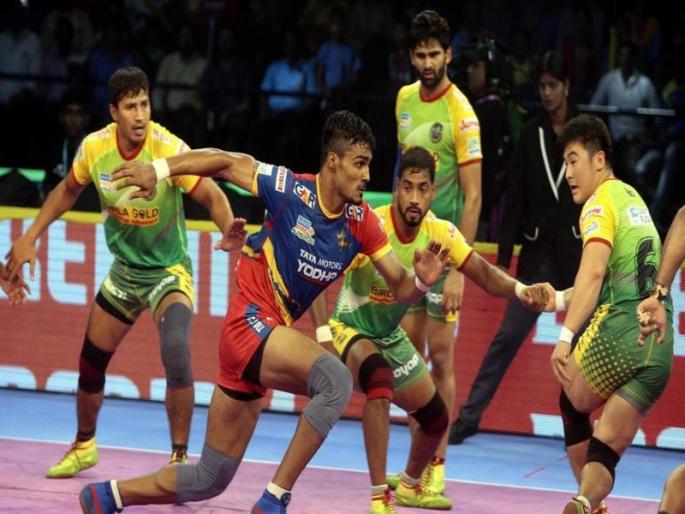 pro kabaddi league 2018: Maharashtra shrikant jadhav raid to chase his dreams | Pro Kabaddi League : महाराष्ट्राचा शिलेदार, यूपीचा आधार; भावा-बहिणीच्या शिक्षणाचं स्वप्न करतोय साकार! pro kabaddi league 2018: Maharashtra shrikant jadhav raid to chase his dreams | Pro Kabaddi League : महाराष्ट्राचा शिलेदार, यूपीचा आधार; भावा-बहिणीच्या शिक्षणाचं स्वप्न करतोय साकार!