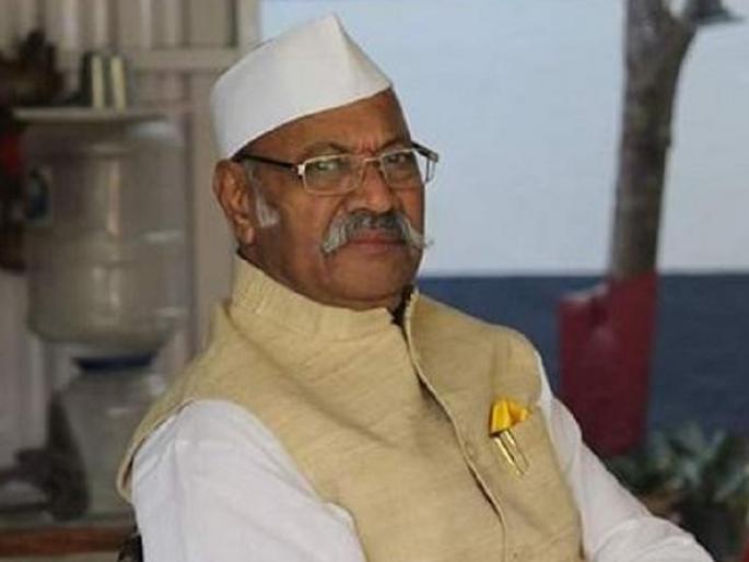 behind the great man is a woman but she is not a wife ncp mp shrinivas patil slams dhananjay munde | "प्रत्येक महान पुरुषामागे एक स्त्री उभी असते, पण ती पत्नीच असते असं नाही"  behind the great man is a woman but she is not a wife ncp mp shrinivas patil slams dhananjay munde | "प्रत्येक महान पुरुषामागे एक स्त्री उभी असते, पण ती पत्नीच असते असं नाही"