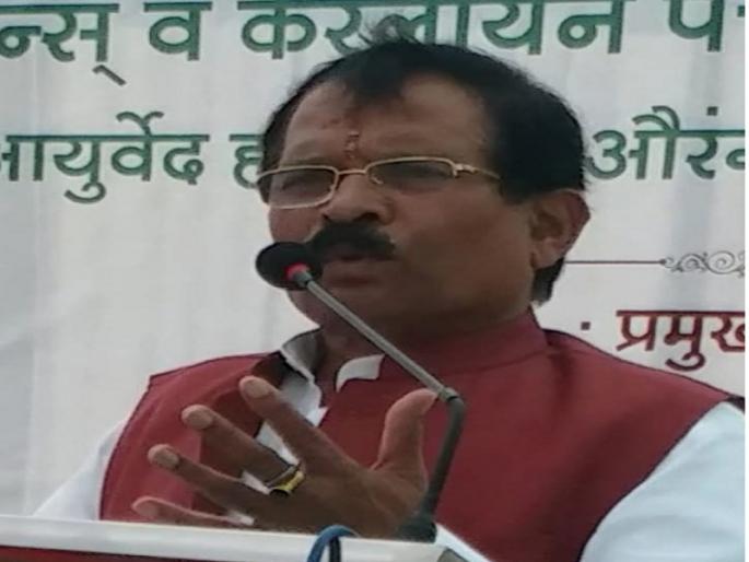 give opportunities for development again says union minister shripad naik | विकासासाठी पुन्हा संधी द्या; केंद्रीय मंत्री नाईक, 'मांद्रे' चा दौरा करून प्रचाराची नांदी give opportunities for development again says union minister shripad naik | विकासासाठी पुन्हा संधी द्या; केंद्रीय मंत्री नाईक, 'मांद्रे' चा दौरा करून प्रचाराची नांदी
