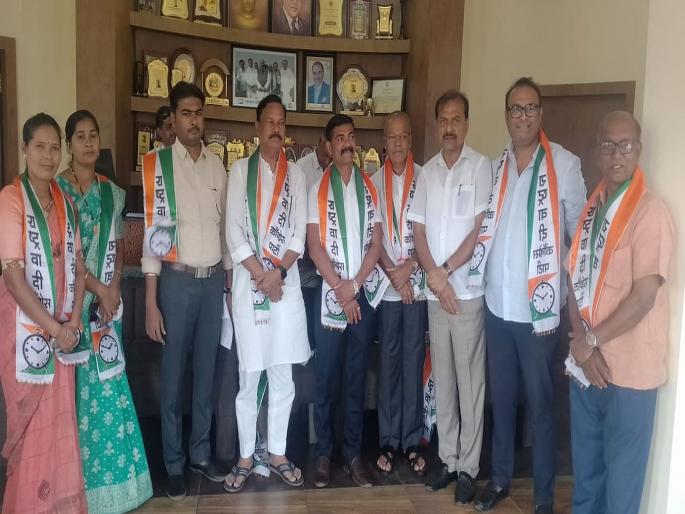 Including 3 Corporator with Dr. Sugat Joined NCP in presence of MLA Manohar Chandrikapure | डॉ सुगत चंद्रिकापुरे यांची घर वापसी; तीन नगरसेवकांसह राष्ट्रवादीत प्रवेश Including 3 Corporator with Dr. Sugat Joined NCP in presence of MLA Manohar Chandrikapure | डॉ सुगत चंद्रिकापुरे यांची घर वापसी; तीन नगरसेवकांसह राष्ट्रवादीत प्रवेश