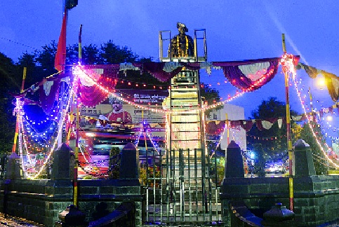 Today's greeting to Lok Raja - Shahu Jayanti: the nature of the 'folk festival'; Organizing various programs | लोकराजाला आज अभिवादन -शाहू जयंती : ‘लोकोत्सवा’चे स्वरूप; विविध उपक्रमांचे आयोजन Today's greeting to Lok Raja - Shahu Jayanti: the nature of the 'folk festival'; Organizing various programs | लोकराजाला आज अभिवादन -शाहू जयंती : ‘लोकोत्सवा’चे स्वरूप; विविध उपक्रमांचे आयोजन
