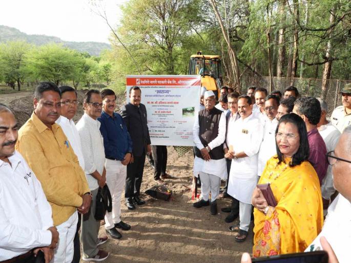 These days some members are behaving as if they own the university Dr. Pramod came | आजकाल काहीजण विद्यापीठाचे मालक असल्यासारखे वागतात; कुलगुरूंचा रोख कोणाकडे? These days some members are behaving as if they own the university Dr. Pramod came | आजकाल काहीजण विद्यापीठाचे मालक असल्यासारखे वागतात; कुलगुरूंचा रोख कोणाकडे?