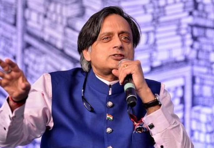 coronavirus: 'Rashtrapati Bhavan's building to give Rs 3,000 crore corona for disaster', shashi tharoor | coronavirus : '20 कोटी पुरेसे नाहीत, राष्ट्रपती भवनच्या इमारतीचे २० हजार कोटी कोरोना आपत्तीसाठी द्या'