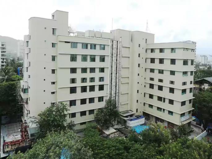 Due to the sale of the nursing hospital in Vikhroli, the locals are in trouble | शुश्रूषा रुग्णालयाची झाली विक्री; विक्रोळीकरांना पर्यायी आरोग्य सेवा नाही Due to the sale of the nursing hospital in Vikhroli, the locals are in trouble | शुश्रूषा रुग्णालयाची झाली विक्री; विक्रोळीकरांना पर्यायी आरोग्य सेवा नाही
