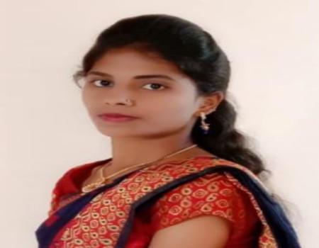 Shocking! A 19 year old girl went to start an electric pump in a field; Found dead in the well in the evening | खळबळजनक! १९ वर्षांची तरुणी शेतातील वीजपंप सुरु करण्यासाठी गेली; सायंकाळी विहिरीत मृतावस्थेत सापडली  Shocking! A 19 year old girl went to start an electric pump in a field; Found dead in the well in the evening | खळबळजनक! १९ वर्षांची तरुणी शेतातील वीजपंप सुरु करण्यासाठी गेली; सायंकाळी विहिरीत मृतावस्थेत सापडली