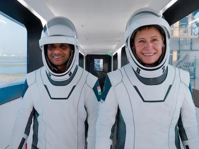 SpaceX Axiom-4 mission Group Captain Shubanshu Shukla's flight delayed by a day; NASA's decision due to bad weather | ग्रुप कॅप्टन शुभांशू शुक्लांचे उड्डाण एक दिवस लांबणीवर; खराब हवामानामुळे नासाचा निर्णय SpaceX Axiom-4 mission Group Captain Shubanshu Shukla's flight delayed by a day; NASA's decision due to bad weather | ग्रुप कॅप्टन शुभांशू शुक्लांचे उड्डाण एक दिवस लांबणीवर; खराब हवामानामुळे नासाचा निर्णय