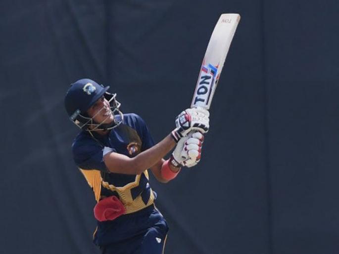 Shubman Gill hits 6 sixes in 123-run knock at Vijay Hazare Trophy | शुभमनचे 'दे दणादण'; युवराज, हरभजनच्या 'त्या' विक्रमाशी बरोबरी 