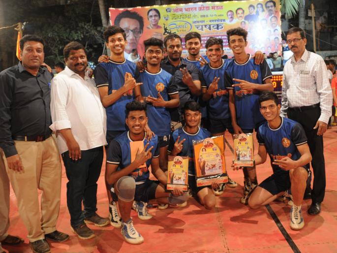 Kabaddi: Shaur Sambhaji Sports mandal won title | कबड्डी : शूर संभाजी क्रीडा मंडळ अजिंक्य Kabaddi: Shaur Sambhaji Sports mandal won title | कबड्डी : शूर संभाजी क्रीडा मंडळ अजिंक्य