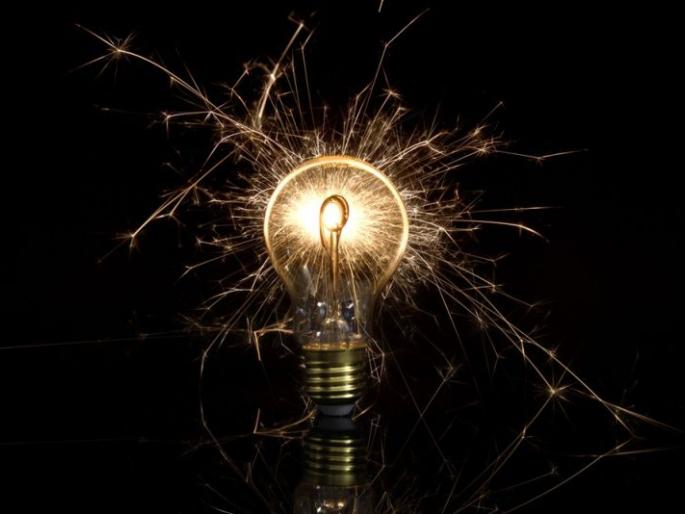 Power crisis from 5 to 8 in the morning and evening; Possibility of power cut | सकाळ-सायंकाळ ५ ते ८ यावेळेत वीज संकट; वीज कपातीची शक्यता Power crisis from 5 to 8 in the morning and evening; Possibility of power cut | सकाळ-सायंकाळ ५ ते ८ यावेळेत वीज संकट; वीज कपातीची शक्यता