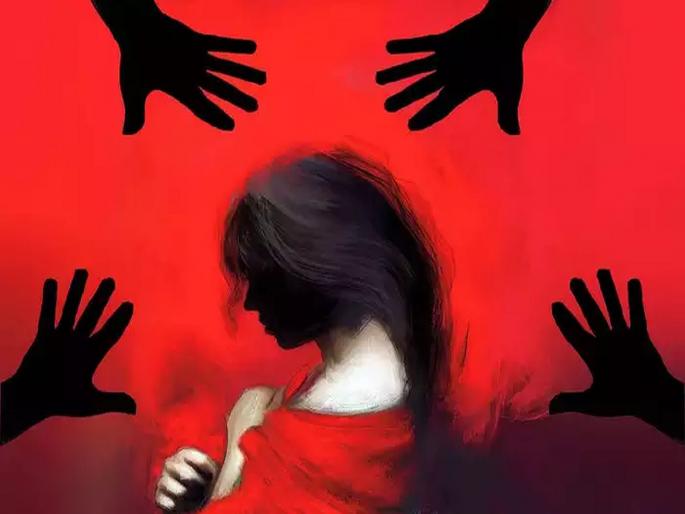 A father and son sexually assaulted a young woman in Hamirpur, Uttar Pradesh | मुलाच्या प्रेयसीला पाहून वडिलांची मती फिरली; आधी जबरदस्ती लग्न केलं, त्यानंतर... A father and son sexually assaulted a young woman in Hamirpur, Uttar Pradesh | मुलाच्या प्रेयसीला पाहून वडिलांची मती फिरली; आधी जबरदस्ती लग्न केलं, त्यानंतर...