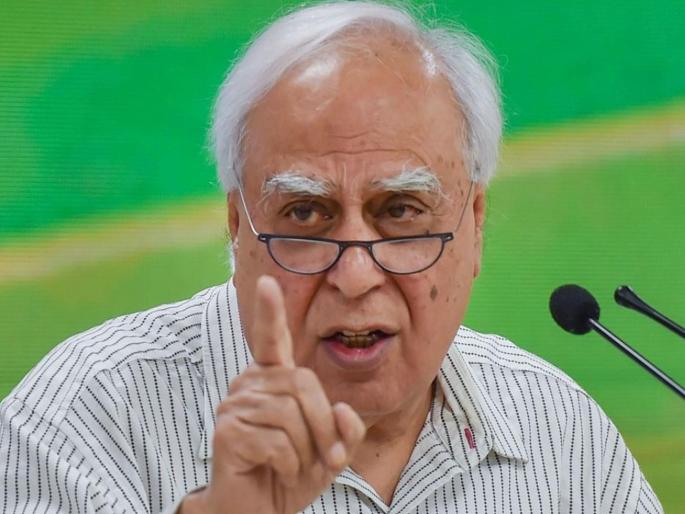my country matters most kapil sibal tweets after dilemma in congress continues | Kapil Sibal : पिक्चर अभी बाकी है! काँग्रेसमधील घमासान सुरू; कपिल सिब्बल यांचं सौम्य, पण सूचक ट्विट my country matters most kapil sibal tweets after dilemma in congress continues | Kapil Sibal : पिक्चर अभी बाकी है! काँग्रेसमधील घमासान सुरू; कपिल सिब्बल यांचं सौम्य, पण सूचक ट्विट