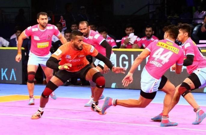 Pro Kabaddi League 2018: in The history of pro-kabaddi Siddharth Desai done record; 51points made in just four matches | Pro Kabaddi League 2018 : मराठमोळ्या सिद्धार्थ देसाईने रचला इतिहास Pro Kabaddi League 2018: in The history of pro-kabaddi Siddharth Desai done record; 51points made in just four matches | Pro Kabaddi League 2018 : मराठमोळ्या सिद्धार्थ देसाईने रचला इतिहास