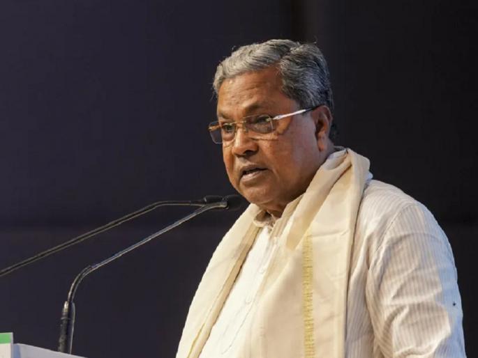 Karnataka CM Siddaramaiah reacts after wife returns controversial plots news | "द्वेषाच्या राजकारणाला बळी पडल्यामुळं माझ्या पत्नीनं जमीन परत करण्याचा निर्णय घेतला", मुख्यमंत्री सिद्धरामय्यांचा दावा Karnataka CM Siddaramaiah reacts after wife returns controversial plots news | "द्वेषाच्या राजकारणाला बळी पडल्यामुळं माझ्या पत्नीनं जमीन परत करण्याचा निर्णय घेतला", मुख्यमंत्री सिद्धरामय्यांचा दावा