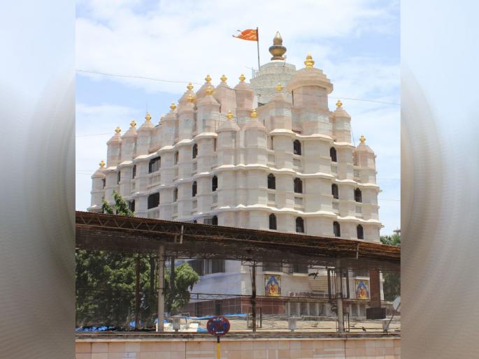 Accelerate the beautification of Siddhivinayak temple, Chief Minister Shinde instructed in the review meeting | सिद्धिविनायक मंदिराच्या सुशोभीकरणास गती द्या, मुख्यमंत्री शिंदे यांचे आढावा बैठकीत निर्देश Accelerate the beautification of Siddhivinayak temple, Chief Minister Shinde instructed in the review meeting | सिद्धिविनायक मंदिराच्या सुशोभीकरणास गती द्या, मुख्यमंत्री शिंदे यांचे आढावा बैठकीत निर्देश