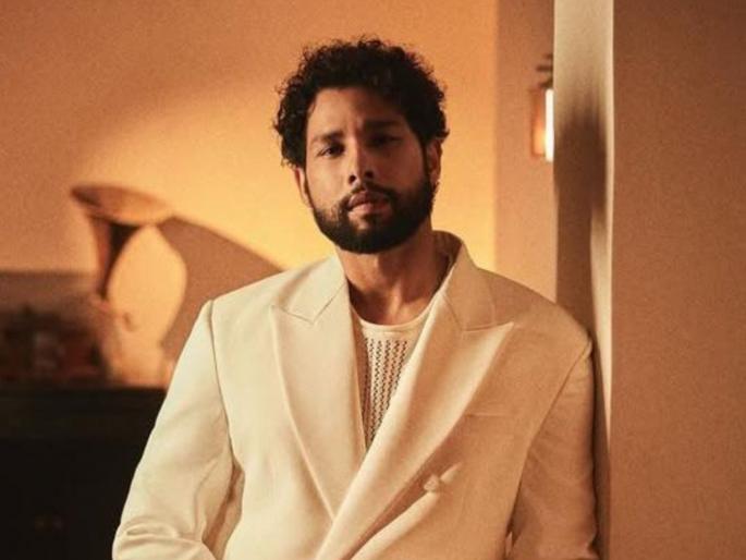 siddhant chaturvedi talks about marriage says he dosent want to make decisions in hurry | "लग्नाला नकार नाही पण...", सिद्धांत चतुर्वेदीला करायचंय अरेंज मॅरेज; म्हणाला, "आईला नातवंडं..." siddhant chaturvedi talks about marriage says he dosent want to make decisions in hurry | "लग्नाला नकार नाही पण...", सिद्धांत चतुर्वेदीला करायचंय अरेंज मॅरेज; म्हणाला, "आईला नातवंडं..."