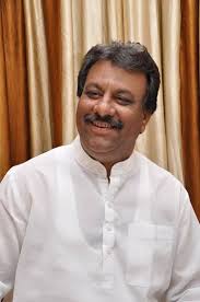 Even after the new moon is over, the obstacles behind Mhatre do not stop | अमावस्या संपली तरी म्हेत्रे यांच्यापाठीमागील विघ्न हटेना Even after the new moon is over, the obstacles behind Mhatre do not stop | अमावस्या संपली तरी म्हेत्रे यांच्यापाठीमागील विघ्न हटेना