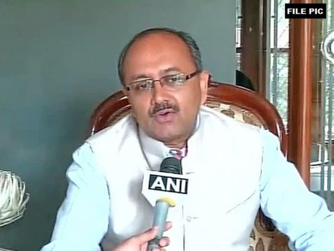 siddharth nath singh target to rahul gandhi after tweet on amit shah son jai shah case | राहुल गांधींना 'डायपर'मधून बाहेर पडायचंच नाही, उत्तर प्रदेशच्या आरोग्यमंत्र्यांची वादग्रस्त टीका siddharth nath singh target to rahul gandhi after tweet on amit shah son jai shah case | राहुल गांधींना 'डायपर'मधून बाहेर पडायचंच नाही, उत्तर प्रदेशच्या आरोग्यमंत्र्यांची वादग्रस्त टीका