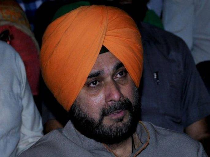 pulwama attack paresh rawal attacks congress leader sonia gndhi over controversial statement of navjot singh sidhu | Pulwama Attack: 'सोनी टीव्ही सोनिया गांधींपेक्षा जास्त समजूतदार' pulwama attack paresh rawal attacks congress leader sonia gndhi over controversial statement of navjot singh sidhu | Pulwama Attack: 'सोनी टीव्ही सोनिया गांधींपेक्षा जास्त समजूतदार'