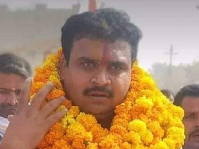 Coronavirus: Two people, including Congress MLA, lodged a crime during the lockdown in satan MMG | Coronavirus: लॉकडाऊन काळात आंदोलन, काँग्रेस आमदारासह ८ जणांविरुद्ध गुन्हा दाखल Coronavirus: Two people, including Congress MLA, lodged a crime during the lockdown in satan MMG | Coronavirus: लॉकडाऊन काळात आंदोलन, काँग्रेस आमदारासह ८ जणांविरुद्ध गुन्हा दाखल