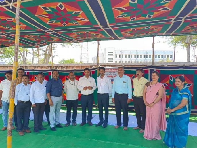 Tehsildars stop working; Revenue system affected | तहसिलदारांचे काम बंद; महसूल यंत्रणा प्रभावित Tehsildars stop working; Revenue system affected | तहसिलदारांचे काम बंद; महसूल यंत्रणा प्रभावित