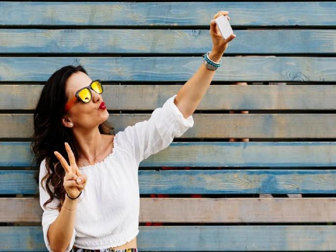 Will Instagram determine children's 'state of mind'? Depression in 33% of girls | Instagram: मुलांची ‘मन:स्थिती’ इन्स्टाग्राम ठरवणार का? ३३ टक्के मुलींमध्ये नैराश्य Will Instagram determine children's 'state of mind'? Depression in 33% of girls | Instagram: मुलांची ‘मन:स्थिती’ इन्स्टाग्राम ठरवणार का? ३३ टक्के मुलींमध्ये नैराश्य