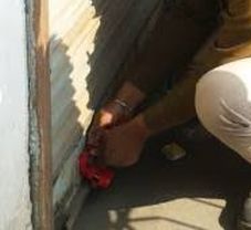 Beer bar seals in Mars market for violating 'Dry Day' | ‘ड्राय डे’ चे उल्लंघन केल्याने मंगळबाजारातील बियर बार सील
