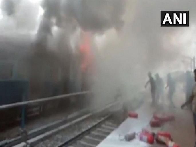 three coaches of silchar thiruvananthapuram superfast express caught fire at silchar station | सिलचर-तिरुवनंतपुरम एक्स्प्रेसला भीषण आग three coaches of silchar thiruvananthapuram superfast express caught fire at silchar station | सिलचर-तिरुवनंतपुरम एक्स्प्रेसला भीषण आग