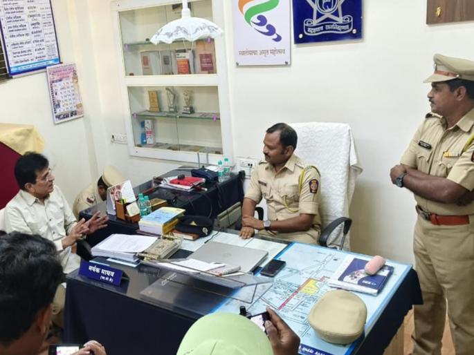 Kirit Somaiya in sillod again; File cases against officials including those who obtained bogus birth certificates | सोमय्या पुन्हा सिल्लोडमध्ये; बोगस प्रमाणपत्र घेणाऱ्यांसह देणाऱ्यांवर गुन्हे दाखल करण्याची मागणी Kirit Somaiya in sillod again; File cases against officials including those who obtained bogus birth certificates | सोमय्या पुन्हा सिल्लोडमध्ये; बोगस प्रमाणपत्र घेणाऱ्यांसह देणाऱ्यांवर गुन्हे दाखल करण्याची मागणी
