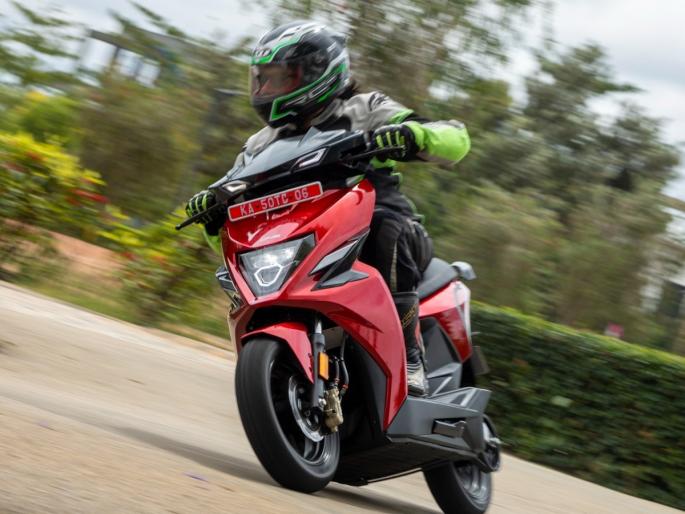 Simple Energy EV, Ola-Ather worried, electric scooter with 181 km range launched, know the price | Ola-Ather चिंतेत, लॉन्च झाली 181 Km रेंज देणारी इलेक्ट्रिक स्कूटर, जाणून घ्या किंमत... Simple Energy EV, Ola-Ather worried, electric scooter with 181 km range launched, know the price | Ola-Ather चिंतेत, लॉन्च झाली 181 Km रेंज देणारी इलेक्ट्रिक स्कूटर, जाणून घ्या किंमत...