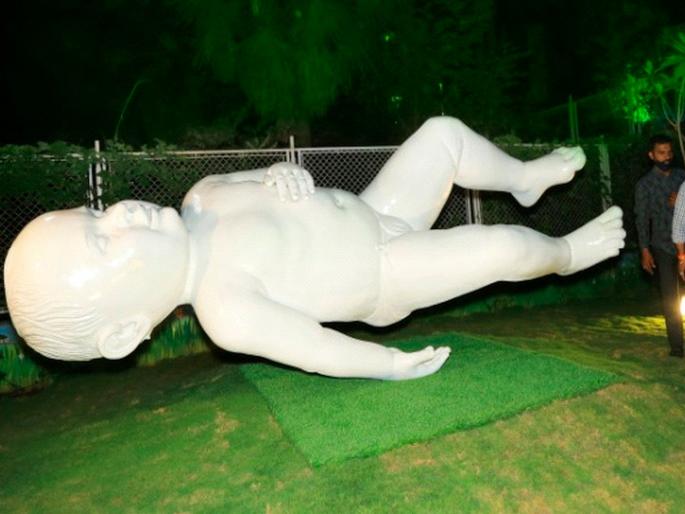The Thane Park will be an iconic replica of famous sculptures from Singapore and the United States | ठाण्याच्या उद्यानात सिंगापूर, अमेरिकेतील प्रसिद्ध शिल्पांची हुबेहूब प्रतिकृती ठरणार आकर्षण The Thane Park will be an iconic replica of famous sculptures from Singapore and the United States | ठाण्याच्या उद्यानात सिंगापूर, अमेरिकेतील प्रसिद्ध शिल्पांची हुबेहूब प्रतिकृती ठरणार आकर्षण