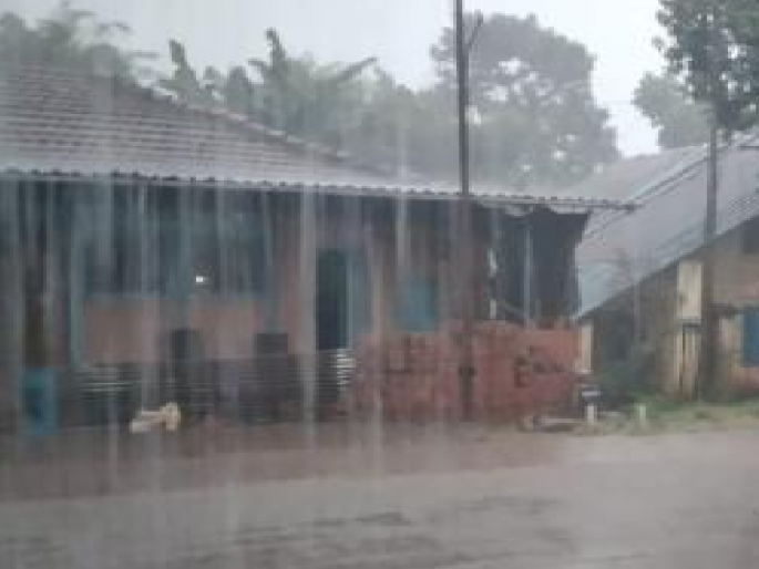 Continuous rain again in Sindhudurga, increase in water level in dams | सिंधुदुर्गात पुन्हा पावसाची संततधार, धरणांतील पाणी पातळीत वाढ Continuous rain again in Sindhudurga, increase in water level in dams | सिंधुदुर्गात पुन्हा पावसाची संततधार, धरणांतील पाणी पातळीत वाढ