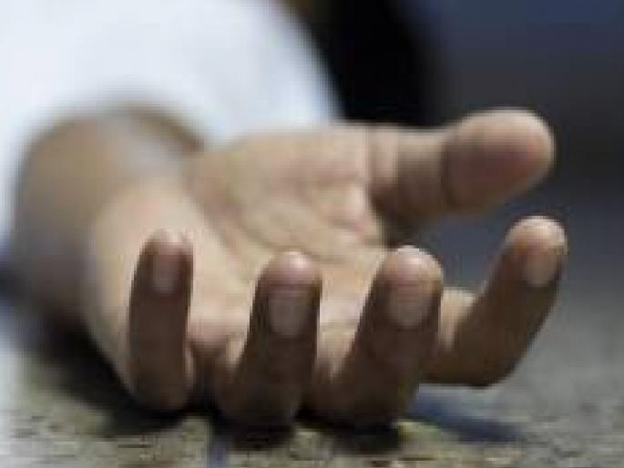 Youth dies in Madure due to dizziness while playing cricket | Sindhudurg News: धक्कादायक! क्रिकेट खेळताना चक्कर येऊन पडल्याने मडूरेत तरुणाचा मृत्यू