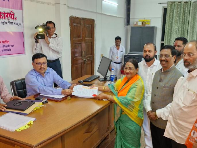 8 nomination papers filed for the posts of members of four municipal councils in Sindhudurg district | Local Body Election: सिंधुदुर्ग जिल्ह्यात आठ उमेदवारी अर्ज दाखल; वेंगुर्ला, कणकवलीची पाटी अद्याप कोरीच 8 nomination papers filed for the posts of members of four municipal councils in Sindhudurg district | Local Body Election: सिंधुदुर्ग जिल्ह्यात आठ उमेदवारी अर्ज दाखल; वेंगुर्ला, कणकवलीची पाटी अद्याप कोरीच