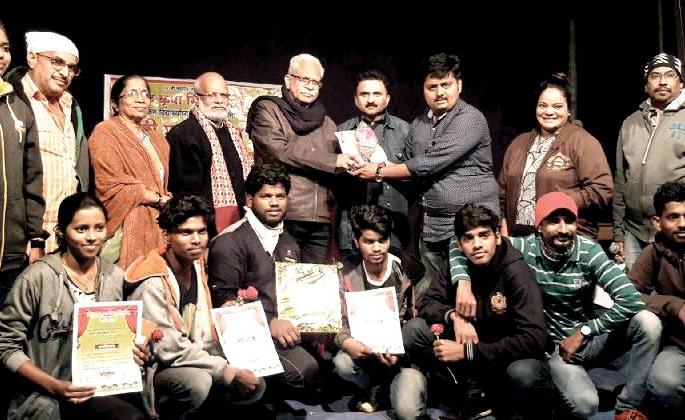 Ratnagiri's Rishik Ekankaika firstly, Malvan's second serial: Mejgaon Sadguru Kripa Mitra Family | सिंधुदुर्ग : रत्नागिरीची रसिक एकांकिका सर्वप्रथम, मालवणला द्वितीय क्रमांक : माजगाव सद्गुरू कृपा मित्र परिवारातर्फे आयोजन Ratnagiri's Rishik Ekankaika firstly, Malvan's second serial: Mejgaon Sadguru Kripa Mitra Family | सिंधुदुर्ग : रत्नागिरीची रसिक एकांकिका सर्वप्रथम, मालवणला द्वितीय क्रमांक : माजगाव सद्गुरू कृपा मित्र परिवारातर्फे आयोजन