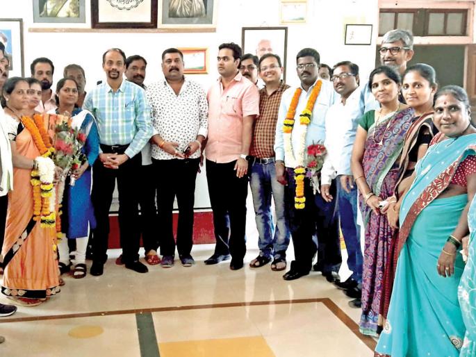 Sindhudurg: Malavya Municipal Committee Subject Committee to extend the term of election, the election unopposed, the Appa Londebe | सिंधुदुर्ग : मालवण पालिकेच्या विषय समिती सभापतींना मुदतवाढ, निवडणूक बिनविरोध, आप्पा लुडबे कायम Sindhudurg: Malavya Municipal Committee Subject Committee to extend the term of election, the election unopposed, the Appa Londebe | सिंधुदुर्ग : मालवण पालिकेच्या विषय समिती सभापतींना मुदतवाढ, निवडणूक बिनविरोध, आप्पा लुडबे कायम