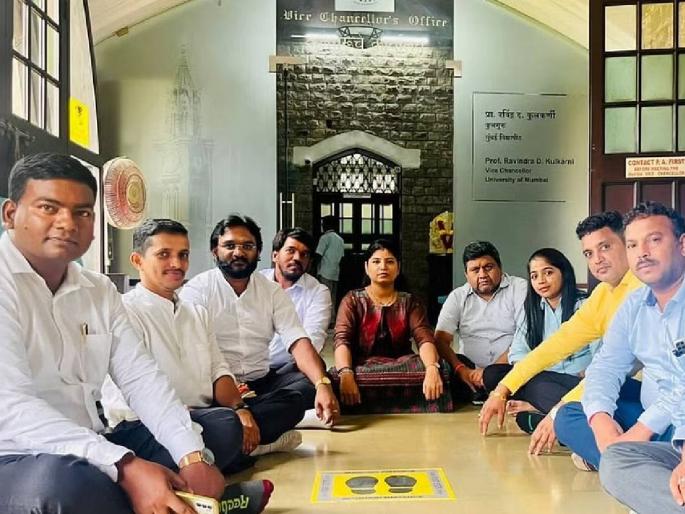 Applications accepted for Senate elections, why not scrutiny? Question of Yuva Sena | सिनेटच्या निवडणुकांसाठी अर्ज स्वीकारले, मग छाननी का नाही? युवासेनेचा सवाल Applications accepted for Senate elections, why not scrutiny? Question of Yuva Sena | सिनेटच्या निवडणुकांसाठी अर्ज स्वीकारले, मग छाननी का नाही? युवासेनेचा सवाल