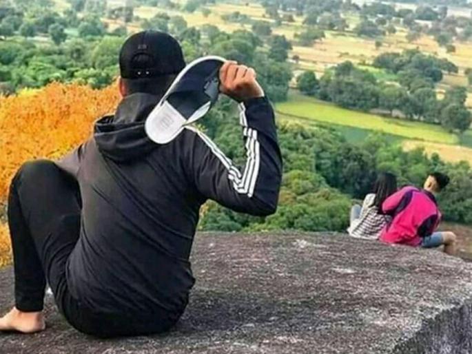 Valentines day memes for single people share on twitter | Memes : Valentine's day अजून 15 दिवसांवर अन् सोशल मीडियावर सुरू झाली सिंगल मंडळींची रडारड Valentines day memes for single people share on twitter | Memes : Valentine's day अजून 15 दिवसांवर अन् सोशल मीडियावर सुरू झाली सिंगल मंडळींची रडारड