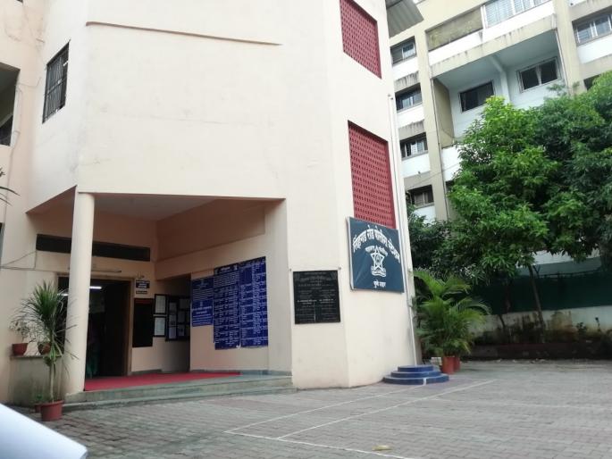 Missing person found sinhgad road police His friends buried him | Pune: मिसिंगची नोंद असलेला व्यक्ती सापडला; मित्रांनीच त्याला गाडला होता Missing person found sinhgad road police His friends buried him | Pune: मिसिंगची नोंद असलेला व्यक्ती सापडला; मित्रांनीच त्याला गाडला होता