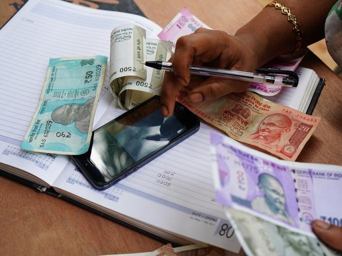 Save rs 100 per day for 250 months get rs 1 6 crore This solid trick of SIP will do the job investment tips | २५० महिने वाचवा ₹१००, जमतील १ कोटी १६ लाख; अशी काम करेल SIPची ही सॉलेड ट्रिक