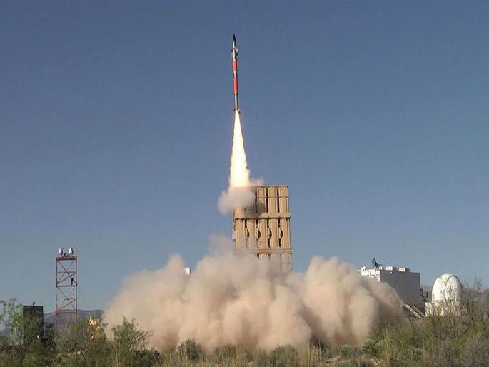 Iran Israel War: Iron Dome is one part of Israel multi-tiered missile defense systems | इस्त्रायलचे 'ते' ३ मित्र जे संकटात बनतात सुरक्षा कवच; ज्यांनी इराण हल्ल्यातून वाचवले Iran Israel War: Iron Dome is one part of Israel multi-tiered missile defense systems | इस्त्रायलचे 'ते' ३ मित्र जे संकटात बनतात सुरक्षा कवच; ज्यांनी इराण हल्ल्यातून वाचवले