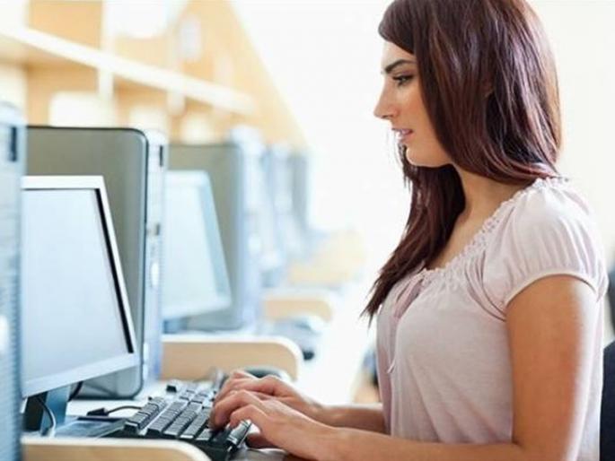 Prolonged sitting may cause serious conditions | जास्त वेळ बसून काम केल्याने 'या' जीवघेण्या आजारांचा असतो धोका! Prolonged sitting may cause serious conditions | जास्त वेळ बसून काम केल्याने 'या' जीवघेण्या आजारांचा असतो धोका!