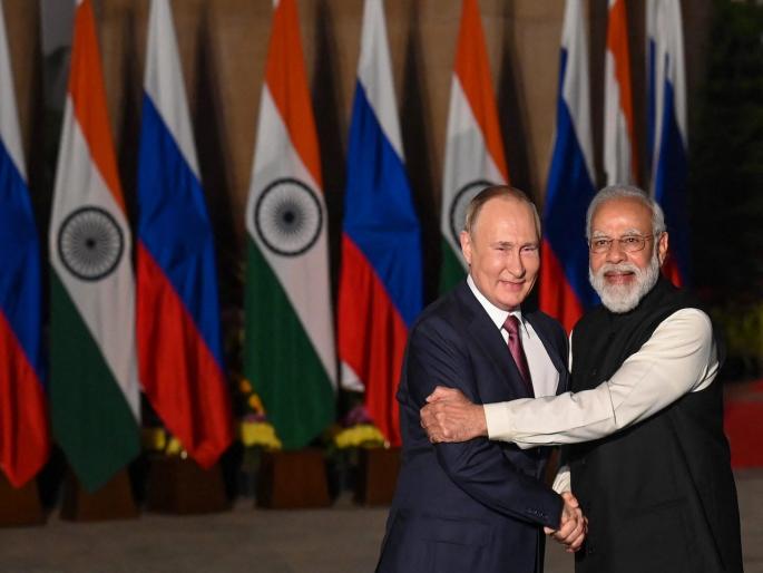 Cheap oil to India in exchange for our lives; Harsh criticism of the Minister of Foreign Affairs of Ukraine | आमच्या प्राणांच्या बदल्यात भारताला स्वस्तात तेल; युक्रेनच्या परराष्ट्रमंत्र्यांची कठोर टीका Cheap oil to India in exchange for our lives; Harsh criticism of the Minister of Foreign Affairs of Ukraine | आमच्या प्राणांच्या बदल्यात भारताला स्वस्तात तेल; युक्रेनच्या परराष्ट्रमंत्र्यांची कठोर टीका