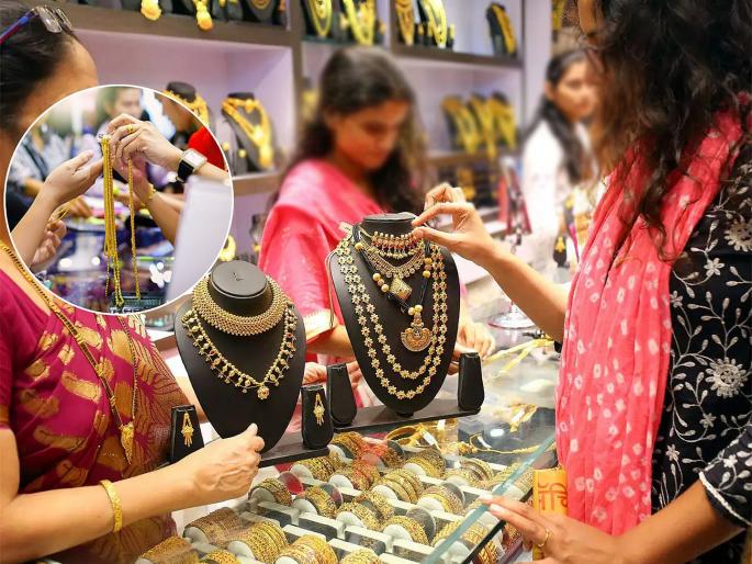 A shopping spree of billions, a new consciousness in the market; Crowd of customers in all showrooms | कोट्यवधींच्या खरेदीची गुढी, बाजारपेठेत नवचैतन्य; सर्वच शोरूममध्ये ग्राहकांची गर्दी A shopping spree of billions, a new consciousness in the market; Crowd of customers in all showrooms | कोट्यवधींच्या खरेदीची गुढी, बाजारपेठेत नवचैतन्य; सर्वच शोरूममध्ये ग्राहकांची गर्दी