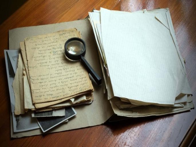 Students get a chance to see documents from 400 years ago; New initiative from Directorate of Archives | ४०० वर्षांपूर्वीचा दस्तऐवज पाहण्याची विद्यार्थ्यांना संधी; पुराभिलेख संचालनालयाकडून नवा उपक्रम