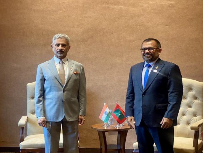 India Maldives News: Jaishankar's meeting with Maldives Foreign Minister; A clear discussion on 'that' issue | मालदीवच्या परराष्ट्र मंत्र्यांसोबत एस जयशंकर यांची बैठक; 'त्या' मुद्द्यावर स्पष्टपणे चर्चा... India Maldives News: Jaishankar's meeting with Maldives Foreign Minister; A clear discussion on 'that' issue | मालदीवच्या परराष्ट्र मंत्र्यांसोबत एस जयशंकर यांची बैठक; 'त्या' मुद्द्यावर स्पष्टपणे चर्चा...
