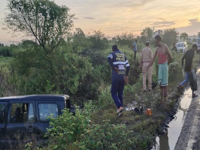 Yavatmal Police Rapid Action Force Vehicle Accident; Seven injured, including a sub-inspector | यवतमाळ पोलिसातील शीघ्र कृती दलाच्या वाहनाला अपघात; उपनिरीक्षकासह सात जखमी Yavatmal Police Rapid Action Force Vehicle Accident; Seven injured, including a sub-inspector | यवतमाळ पोलिसातील शीघ्र कृती दलाच्या वाहनाला अपघात; उपनिरीक्षकासह सात जखमी