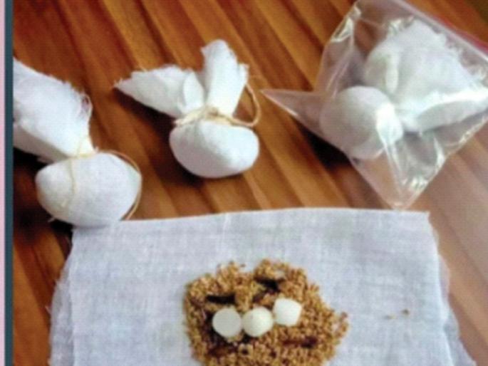 Like the menstrual cycle, the post about 'that' package is also wrong | मासिक पाळीप्रमाणेच ‘त्या’ पोटलीविषयीची पोस्टही चुकीचीच Like the menstrual cycle, the post about 'that' package is also wrong | मासिक पाळीप्रमाणेच ‘त्या’ पोटलीविषयीची पोस्टही चुकीचीच