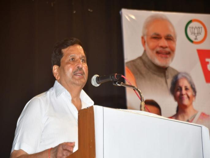The country's richest builder Mangal Prabhat Lodha became a minister in the CM Eknath Shinde-DCM Devendra Fadnavis government; BJP gave opportunity | देशातील श्रीमंत बांधकाम व्यावसायिक शिंदे सरकारचे बनले मंत्री; भाजपानं दिली संधी The country's richest builder Mangal Prabhat Lodha became a minister in the CM Eknath Shinde-DCM Devendra Fadnavis government; BJP gave opportunity | देशातील श्रीमंत बांधकाम व्यावसायिक शिंदे सरकारचे बनले मंत्री; भाजपानं दिली संधी