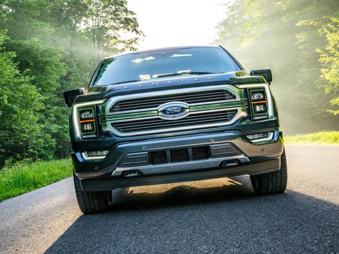 Ford Motors Exit PLI: Ford again! Applied earlier, withdrew from the Centre's scheme after selection for Electric Vehicle production | Ford Motors Exit PLI: फोर्डने पुन्हा कच खाल्ली! आधी अर्ज केला, निवड झाल्यावर केंद्राच्या योजनेतून माघार घेतली